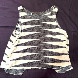 Manaola Top in light mint green and black